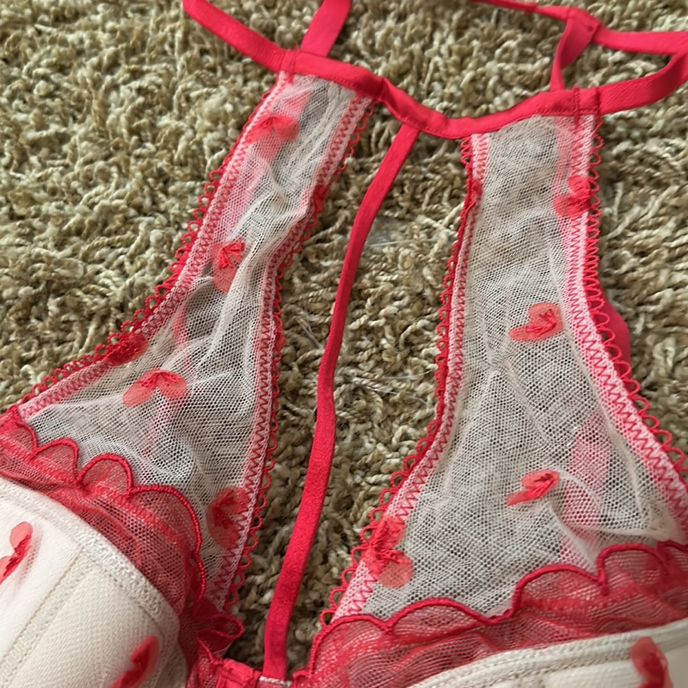 Valentine’s 💌 Bra - Picture 4 of 6